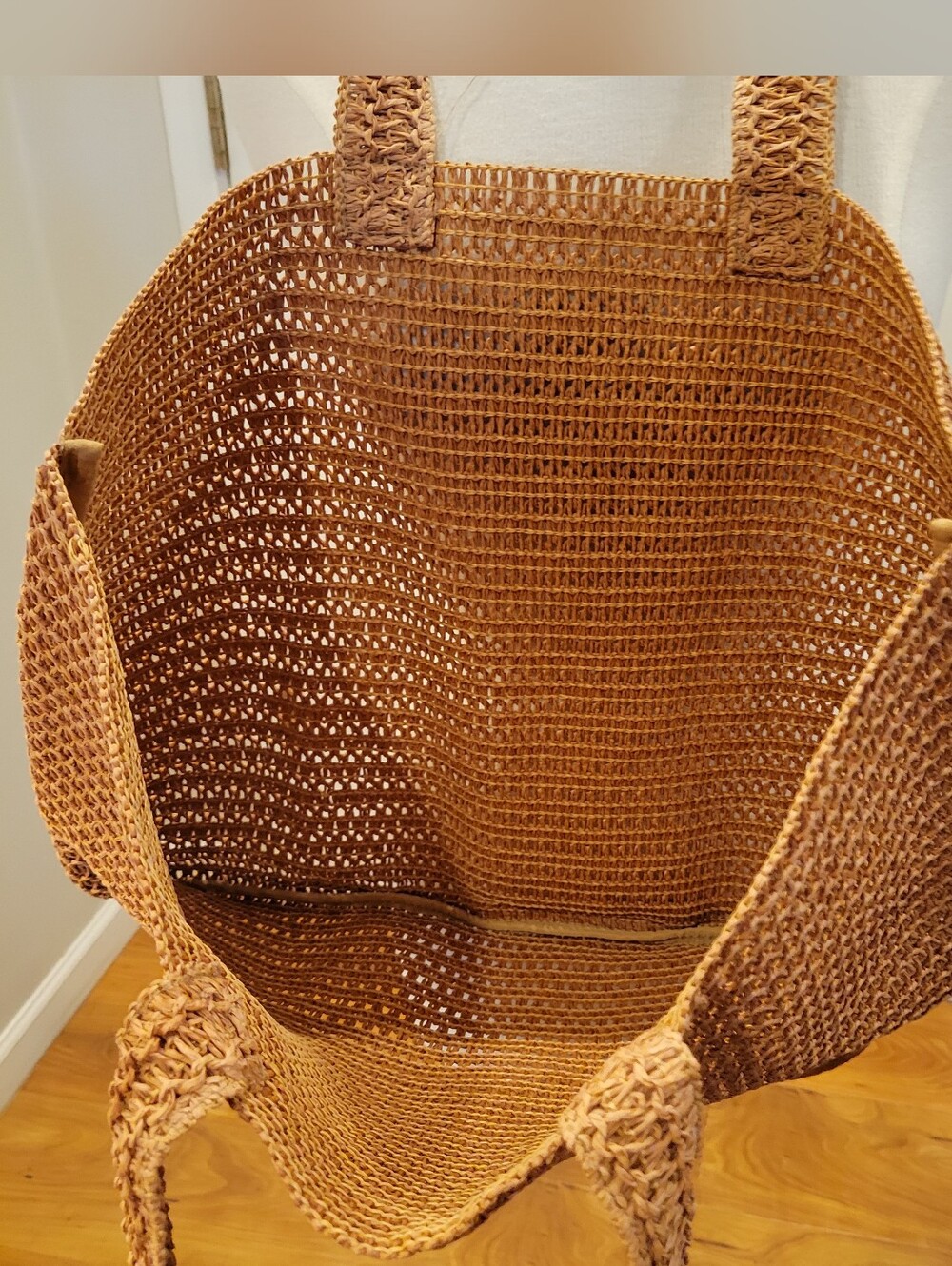 👜NWOT~ BURBERRY RAFFIA TOTE BAG - Picture 2 of 6